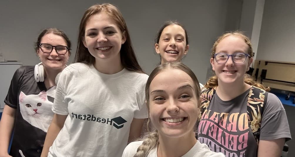 Studyroom workshop group smiling together